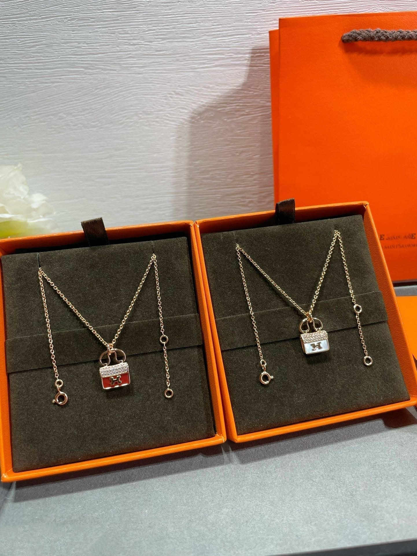 Regalia jewelryH CIRCE MOISSANITE PENDANT NECKLACE GOLD