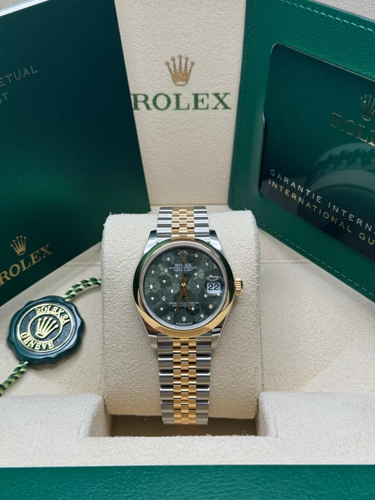 【Super Clone】ROLEX Datejust m278243-0031/0032 31mm Green Dial watch