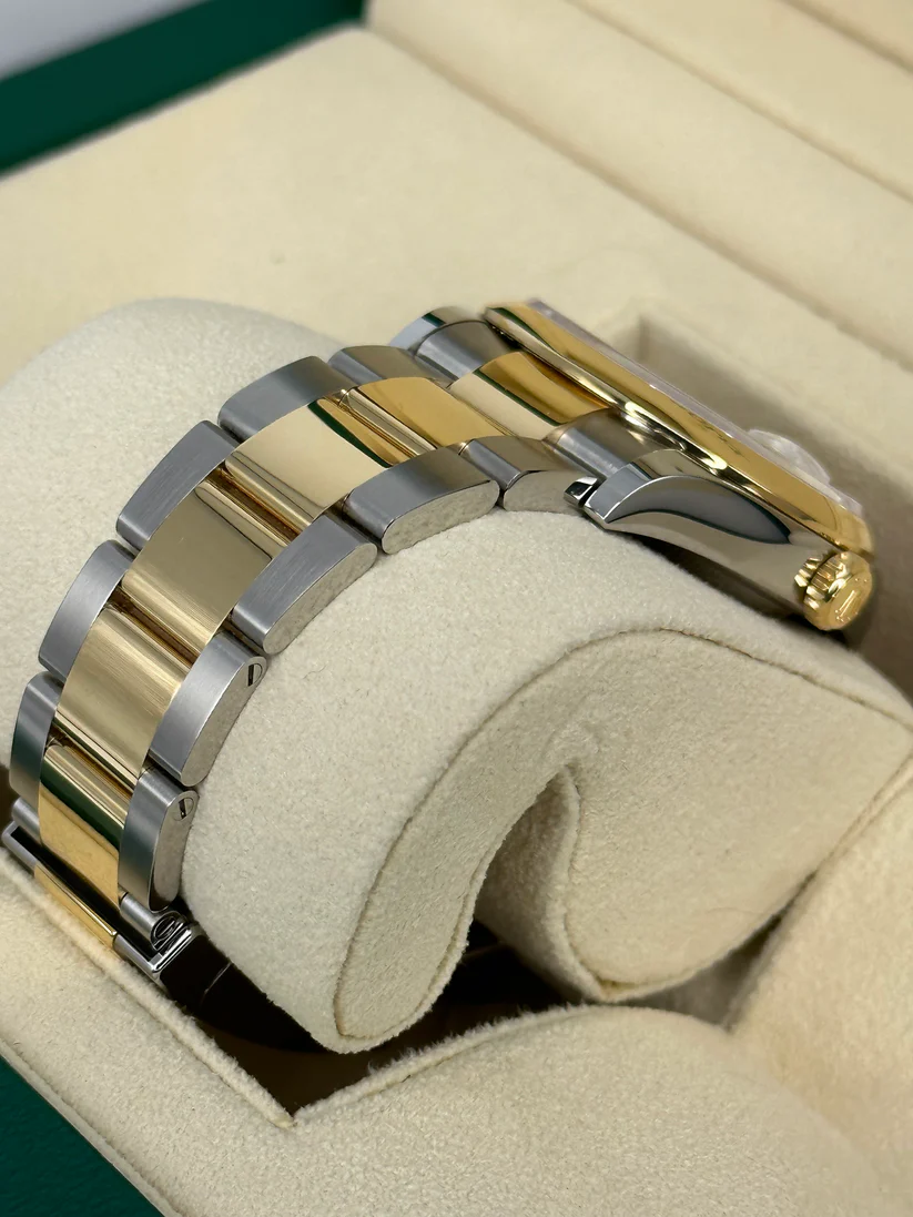 【Super Clone】ROLEX  Datejust 36mm 126203 White Dial Domed Bezel Jubilee Bracelet