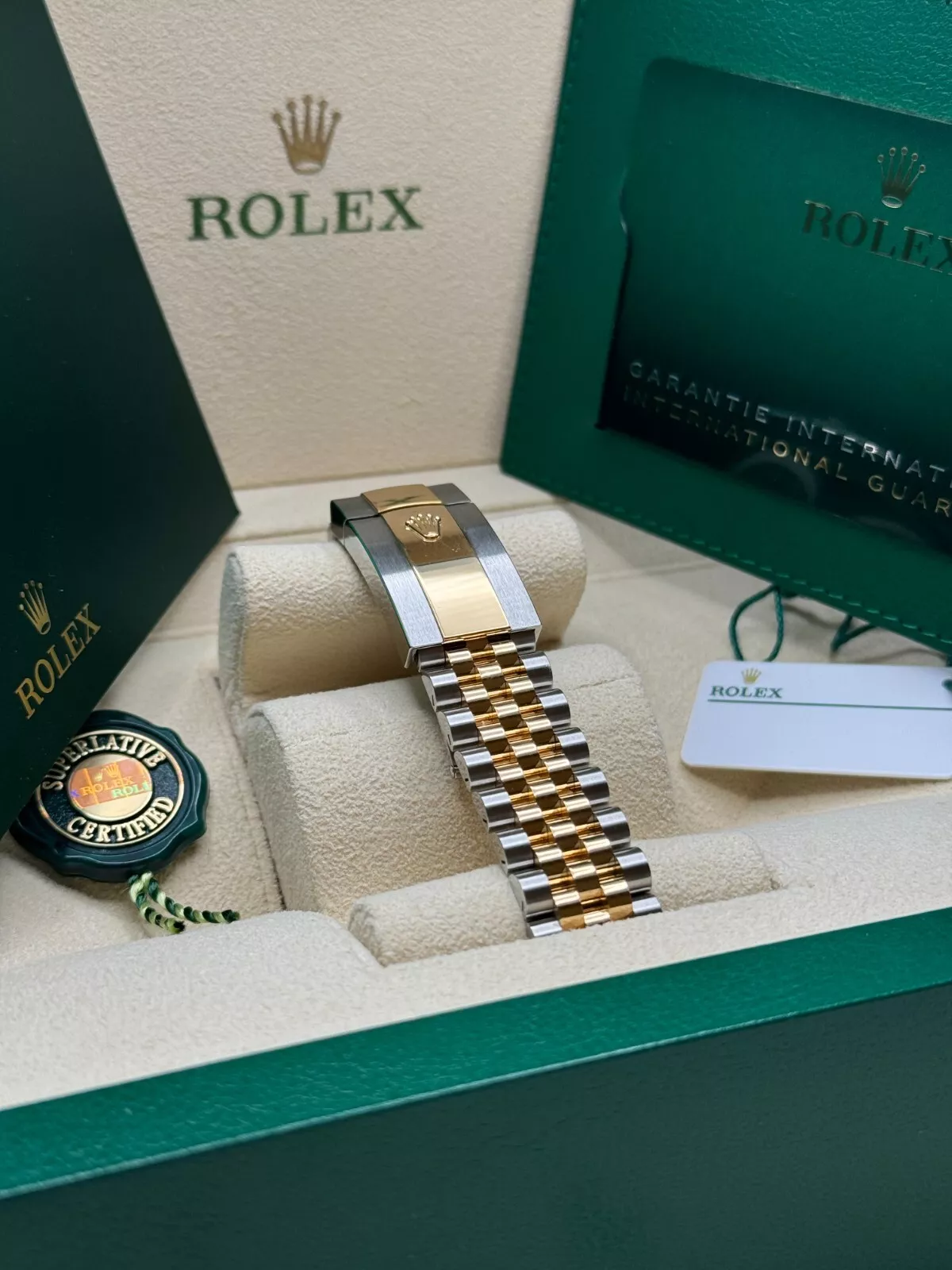 【Super Clone】ROLEX  Datejust 36mm 126233 Champagne Fluted Motif Diamond Dial Jubilee Bracelet