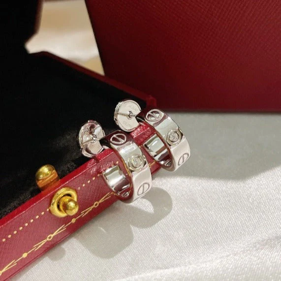 Regalia jewelryLOVE EARRINGS 5.7MM 2 DIAMONDS