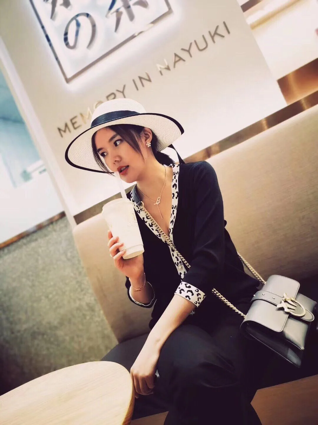 Regalia jewelryHM FIRE PIG NOSE NECKLACE TRENDY STREET