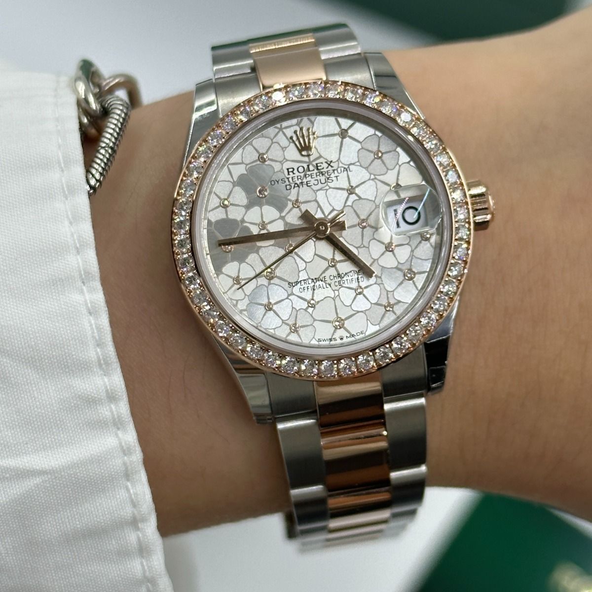 【Super Clone】ROLEX Datejust m278381-0031/0032 Silver Floral Motif Diamond Dial Diamond-Set Bezel 31mm