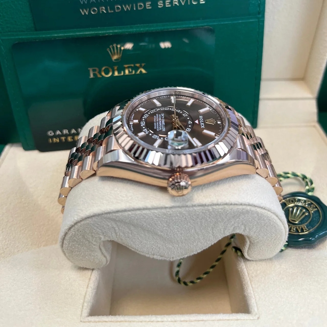 【Super Clone】ROLEX  Sky-Dweller 42mm 336935-0002/0006 Rose Gold Chocolate Dial Jubilee