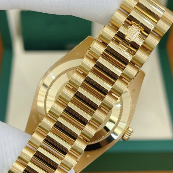 【Super Clone】ROLEX Day-Date 40mm Black Diamond Dial and Diamond Bezel Yellow Gold President Bracelet  228348RBR-0001
