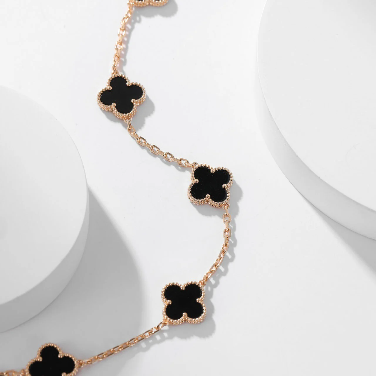 Regalia jewelryCLOVERS THE 10-MOTIFS ONYX NECKLACE