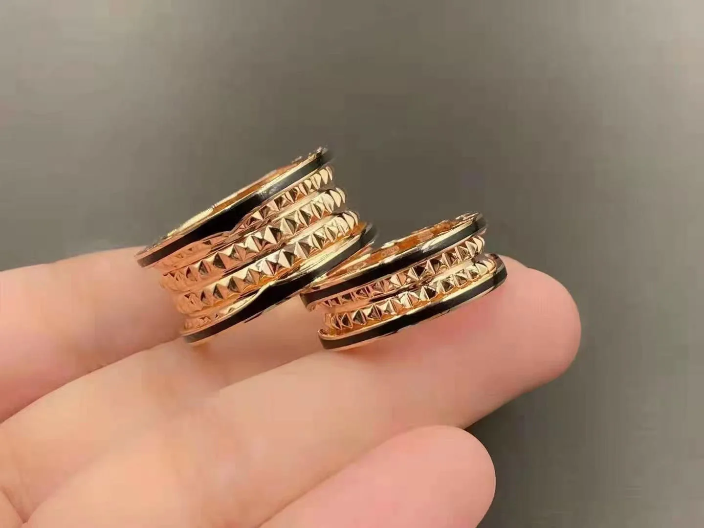 Regalia jewelryZERO 1 ROCK BLACK CERAMIC PINK GOLD LARGE MODEL