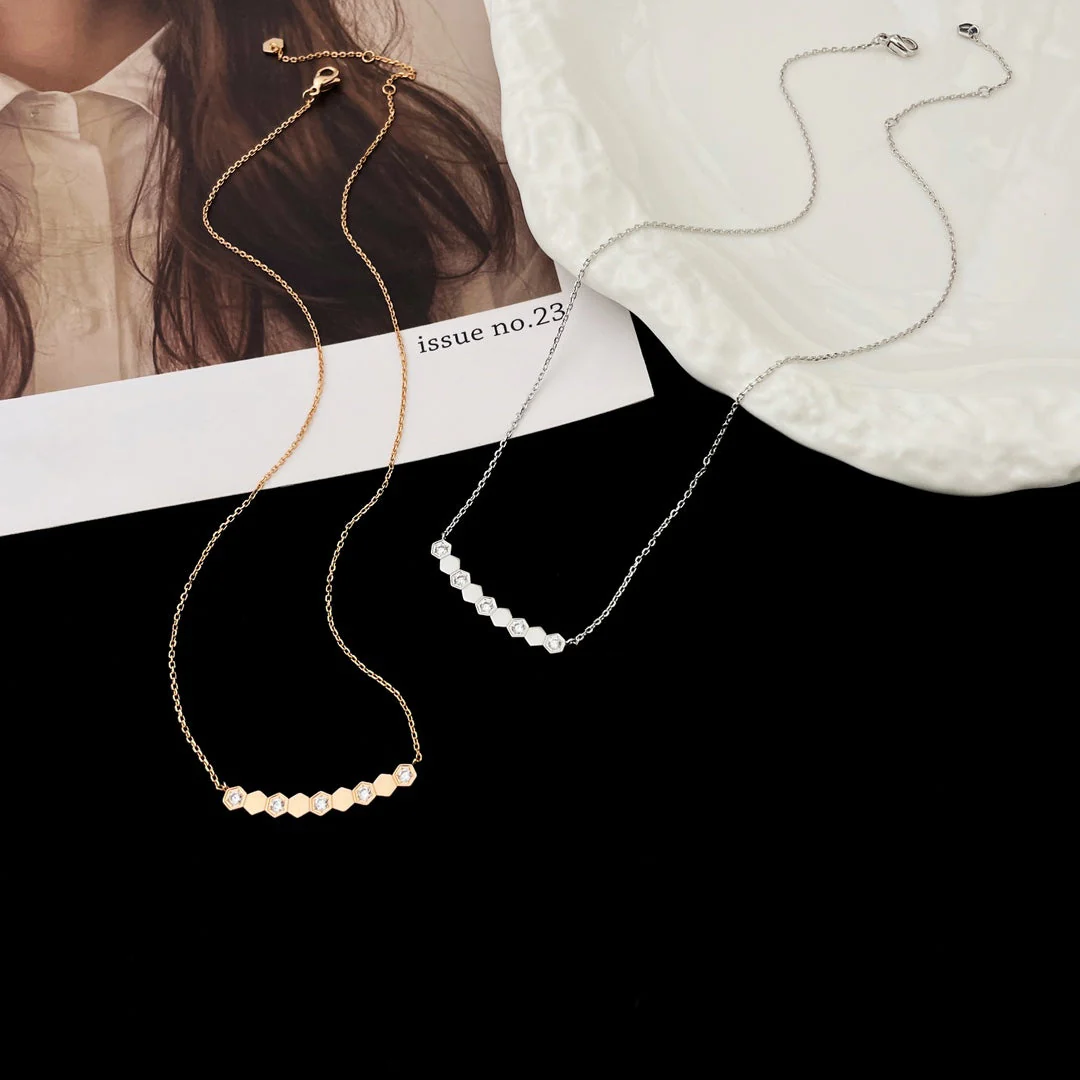 Regalia jewelryBEE MY LOVE DIAMOND NECKLACE