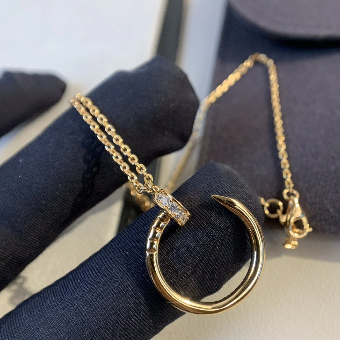 Regalia jewelryJUSTE NECKLACE PINK GOLD DIAMONDS