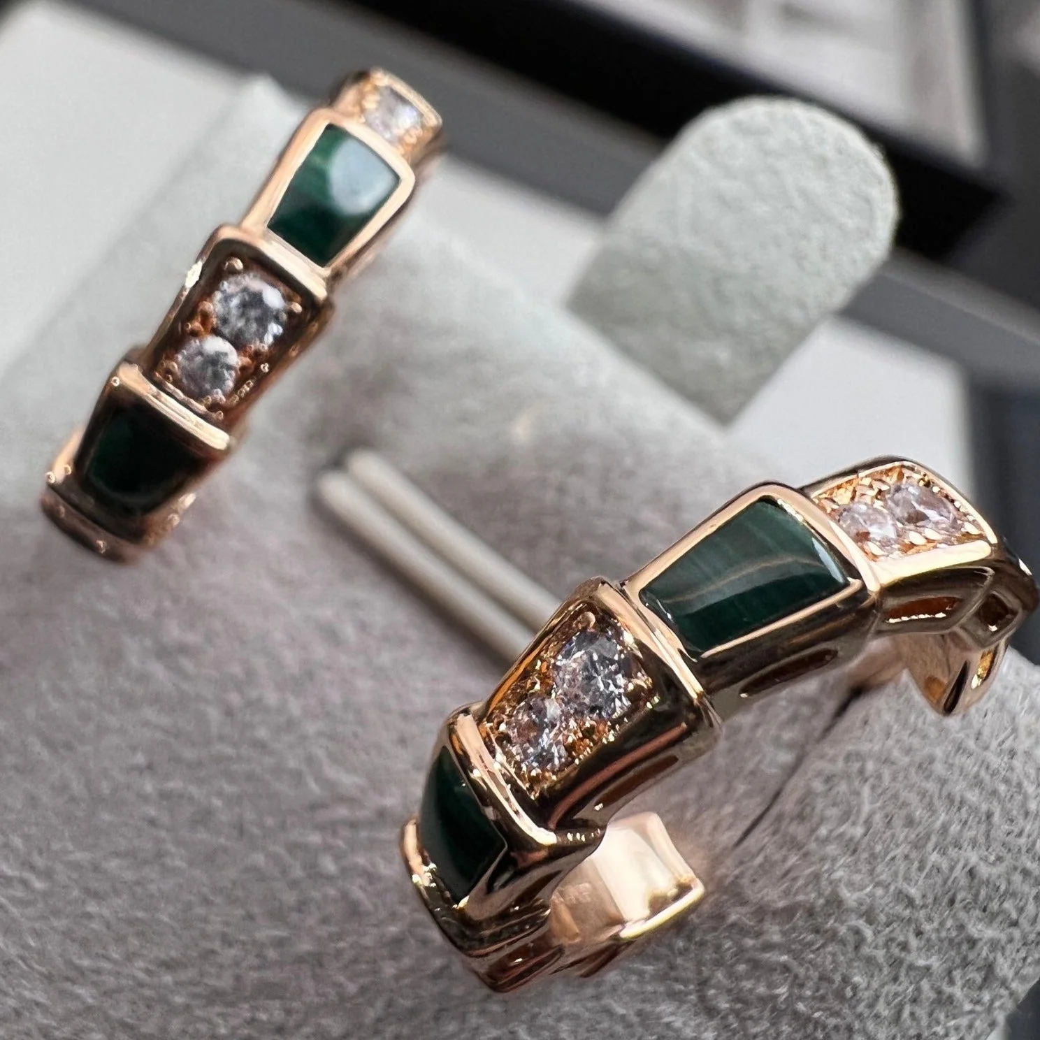 Regalia jewelrySERPENTI MALACHITE PINK GOLD EARRINGS