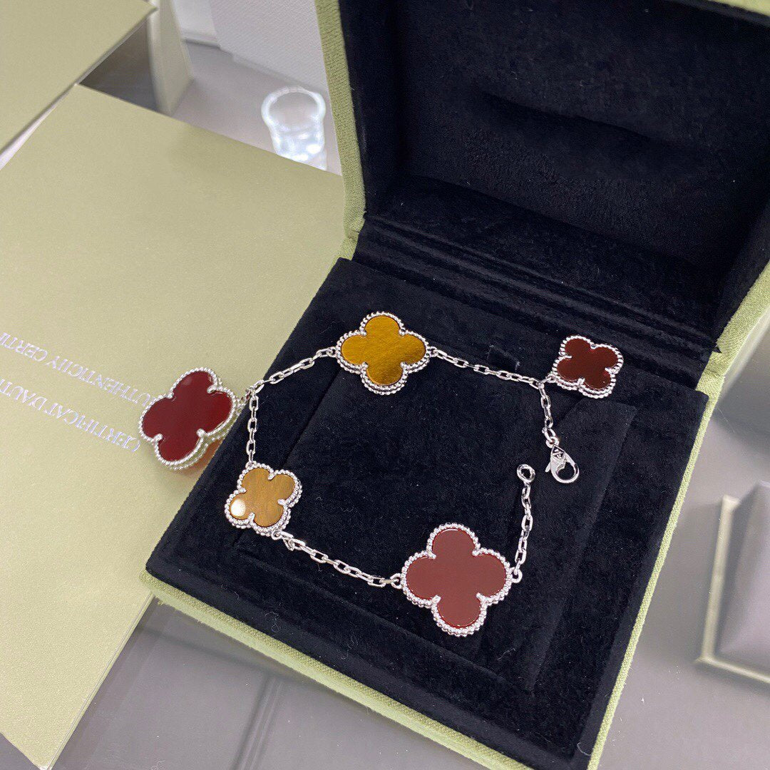 Regalia jewelryCLOVER 5 MOTIFS SIVLER CARNELIAN TIGER EYE BRACELET