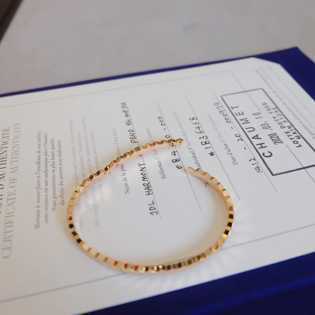 Regalia jewelryBEE LOVE BRACELET