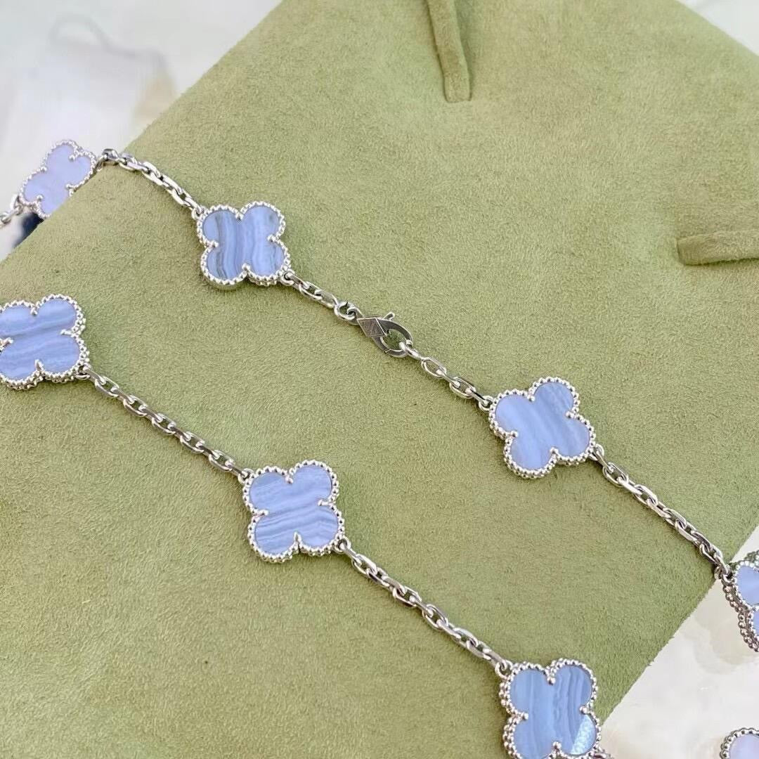 Regalia jewelryCLOVER 10 MOTIFS PURPLE CHALCEDONY NECKLACE