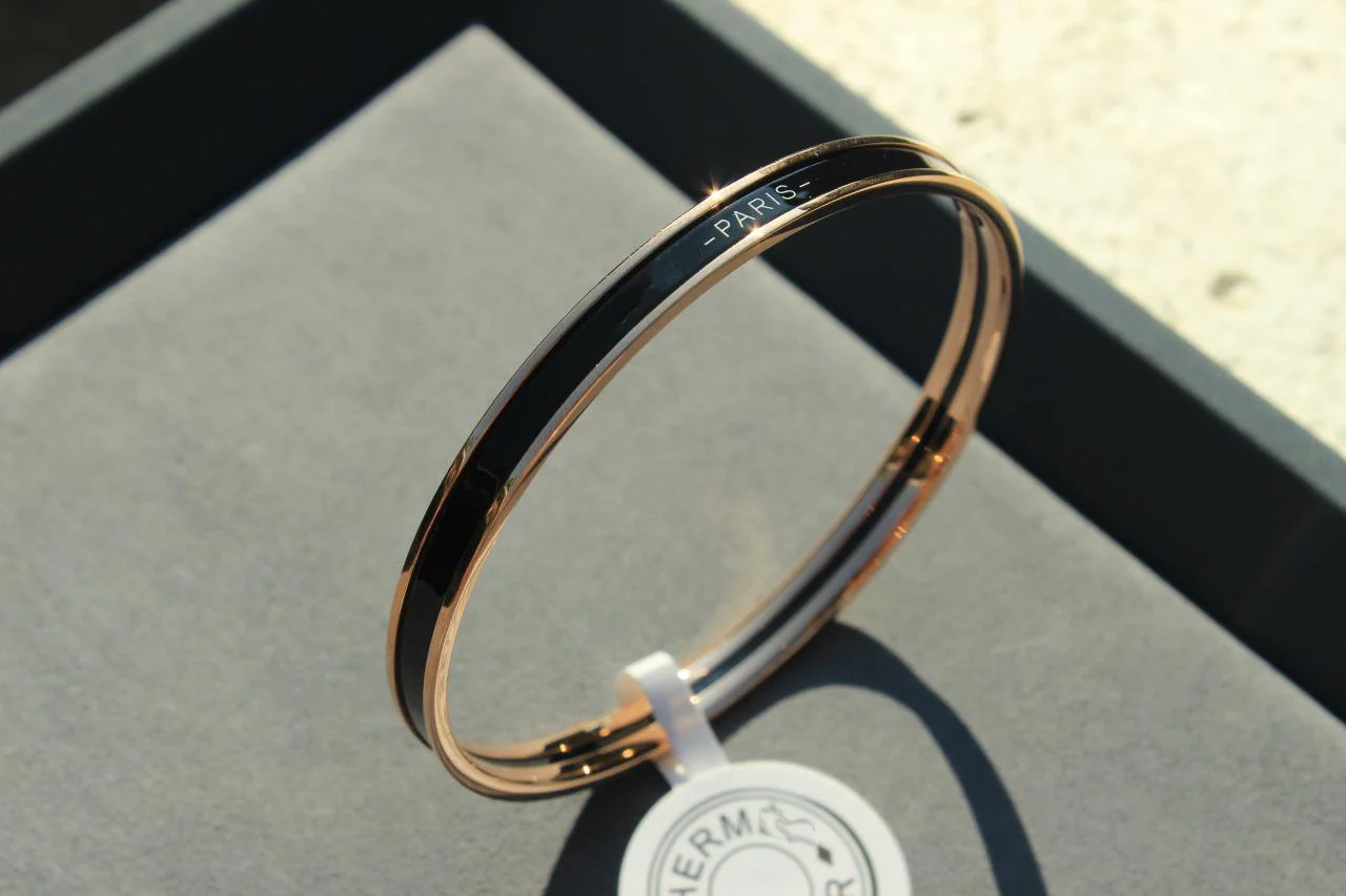 Regalia jewelryHM UNI BANGLE BAG