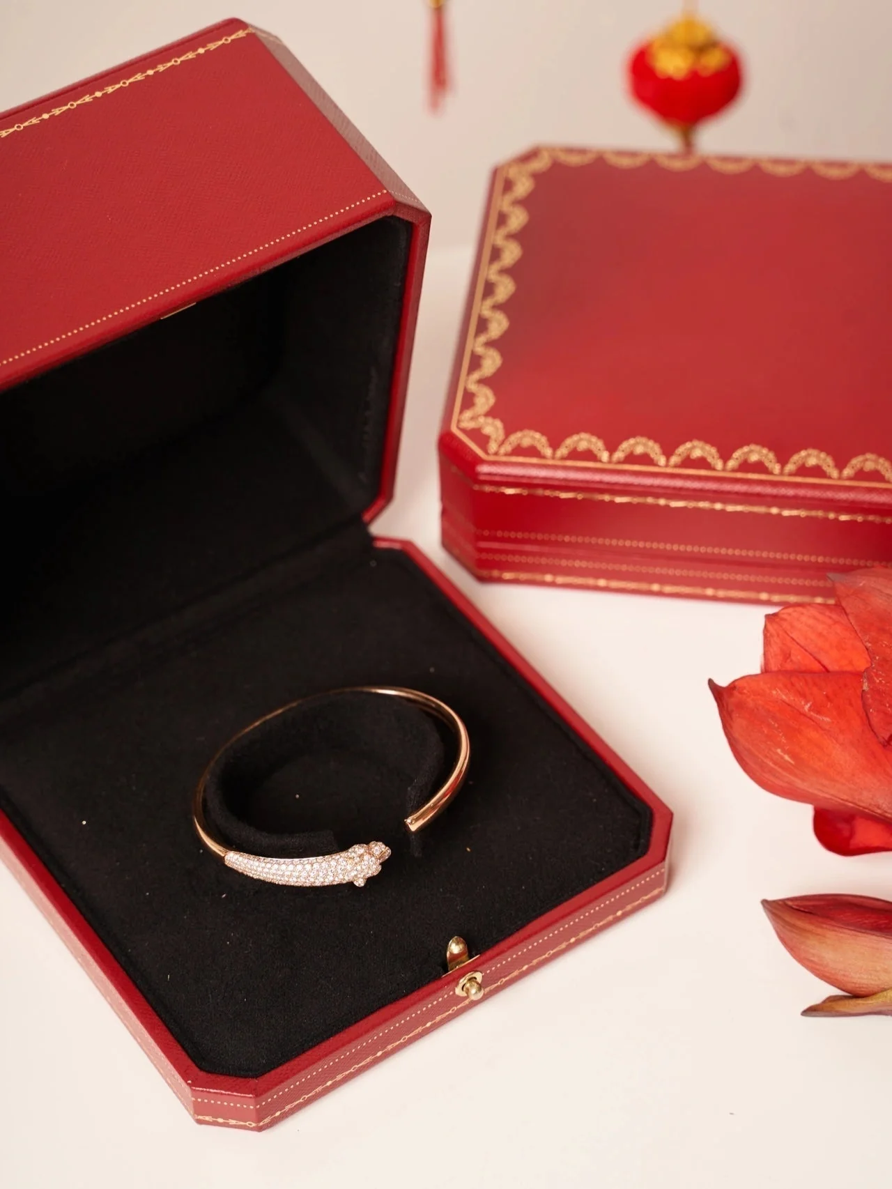 Regalia jewelryPANTHERE ROSE GOLD DIAMOND OPEN BRACELET