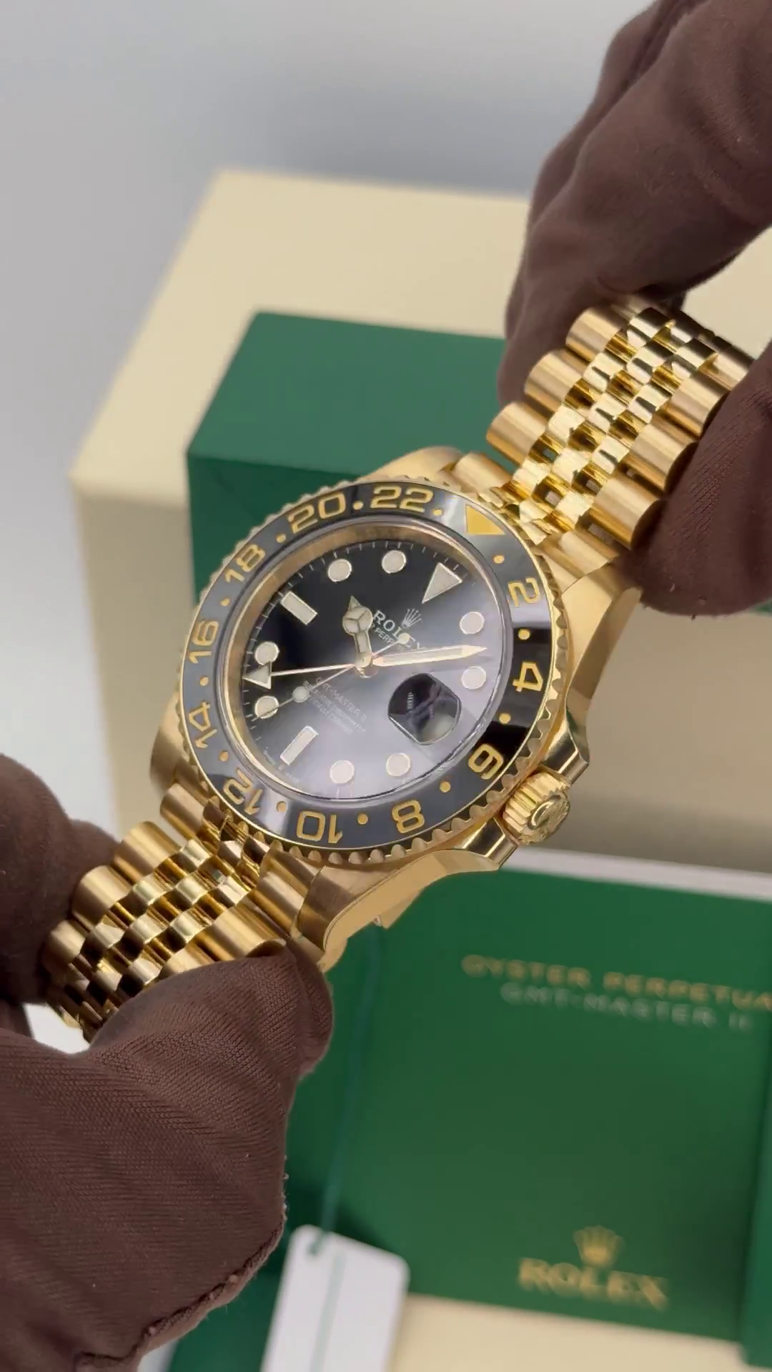 【Super Clone】ROLEX GMT-Master II 126718grnr 40mm