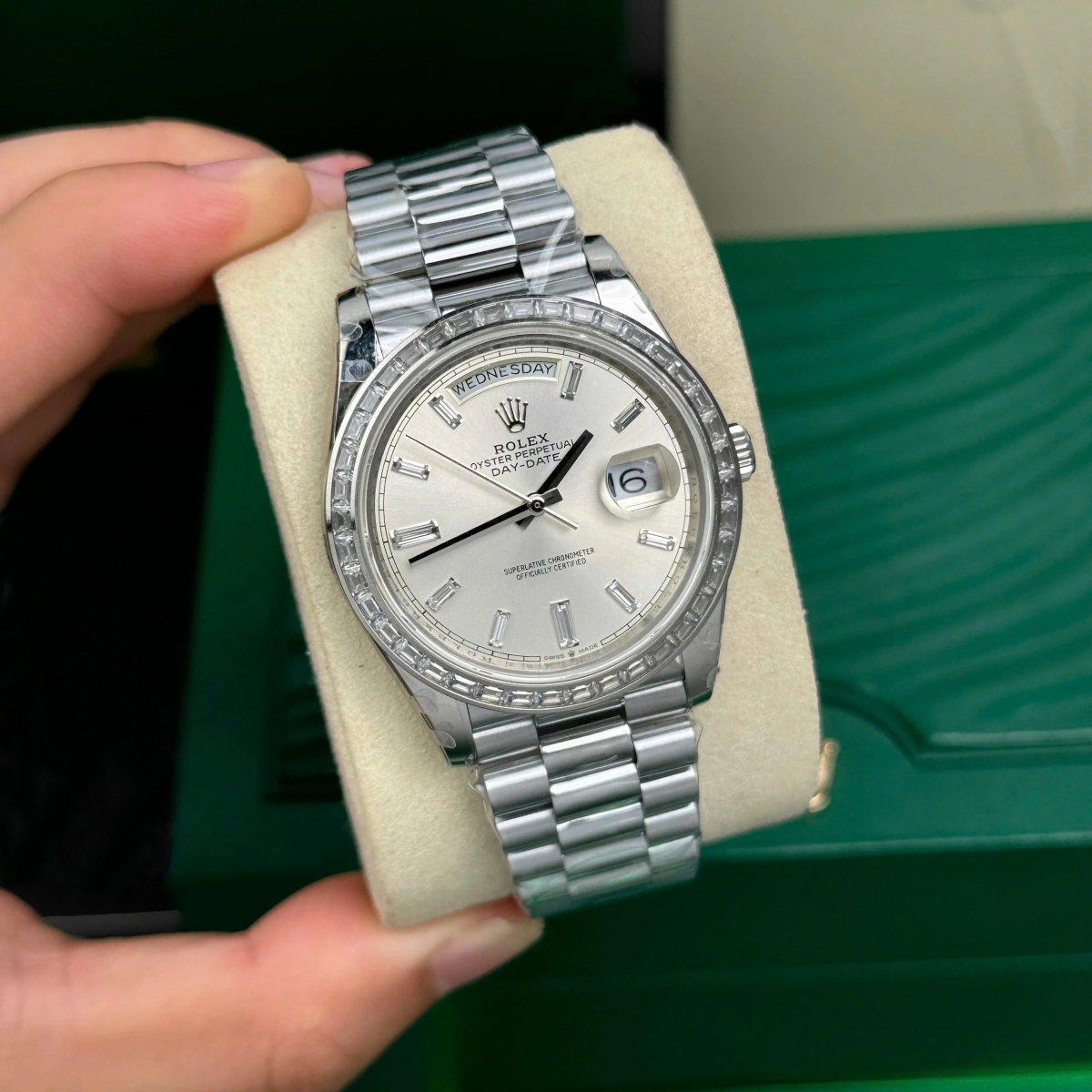【Super Clone】ROLEX Day-Date 40mm 228396TBR-0011 Silver Diamonds Dial