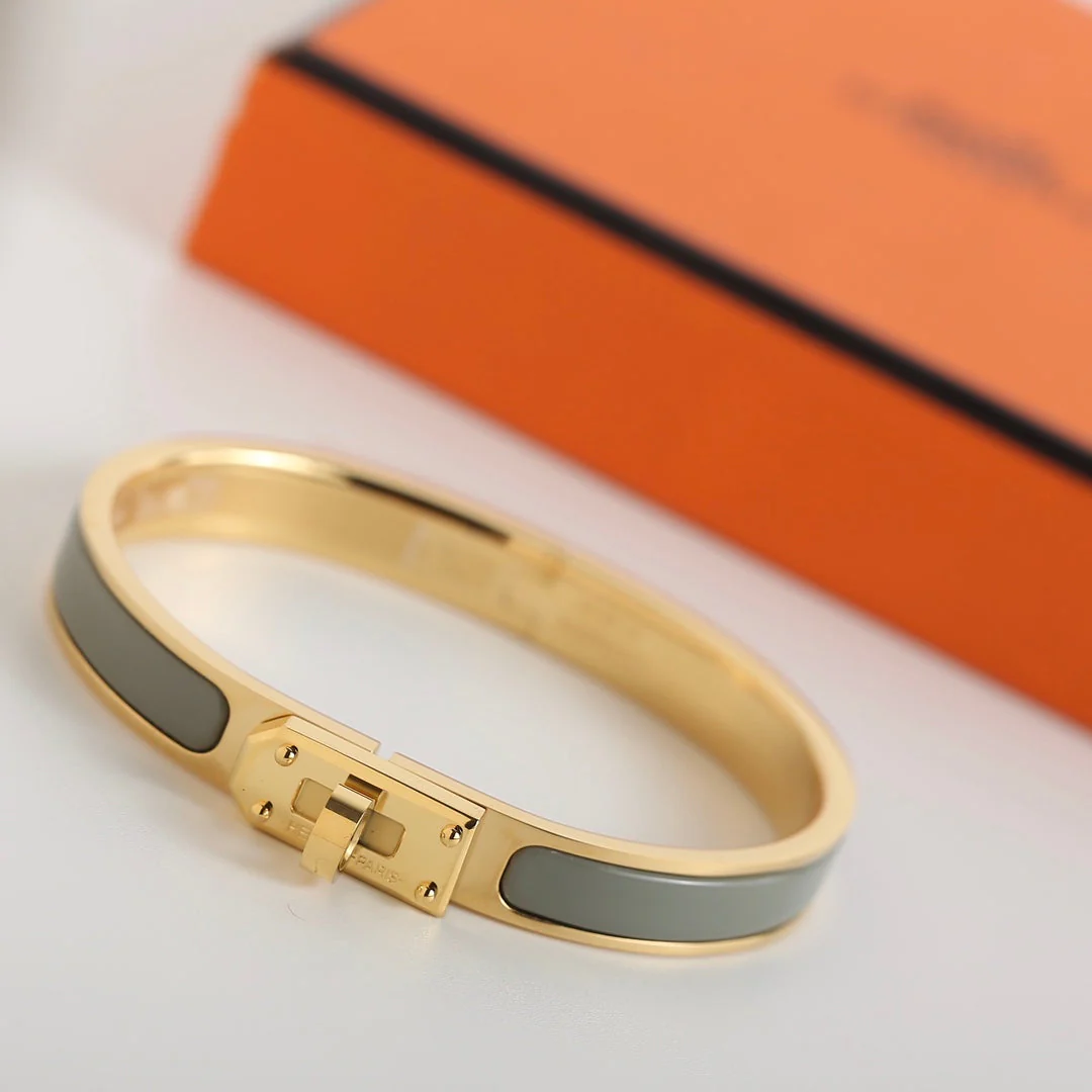 Regalia jewelryHM KELLY BLUE GREEN BRACELET