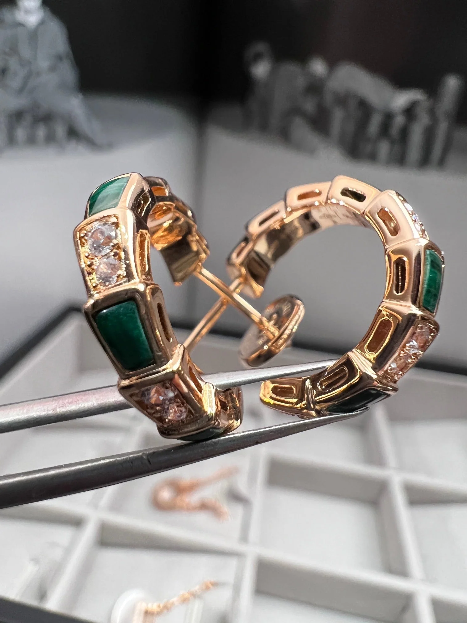 Regalia jewelrySERPENTI MALACHITE PINK GOLD EARRINGS