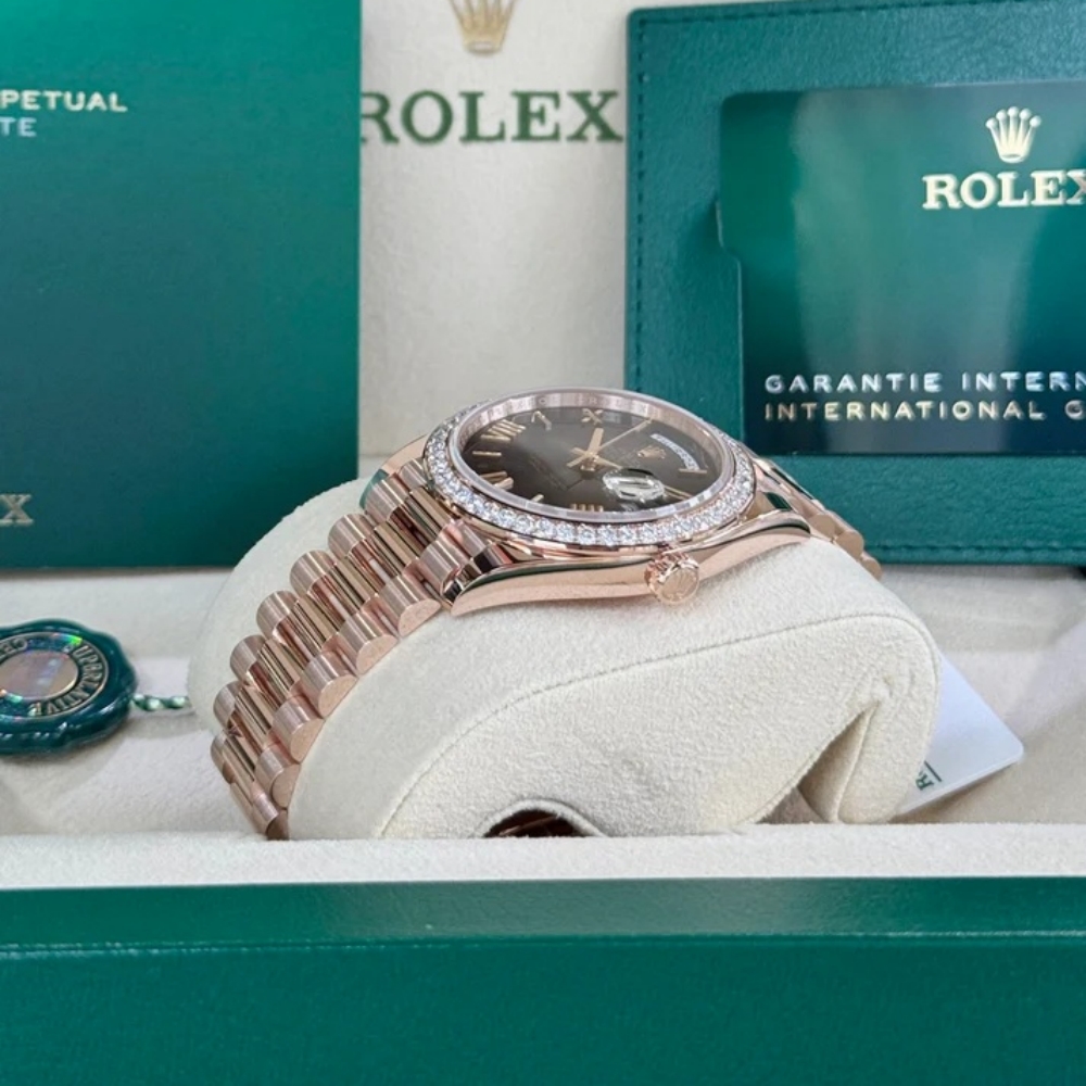 【Super Clone】ROLEX  Day-Date 40mm Slate Ombré Dial and Diamond Bezel 228345rbr-0025