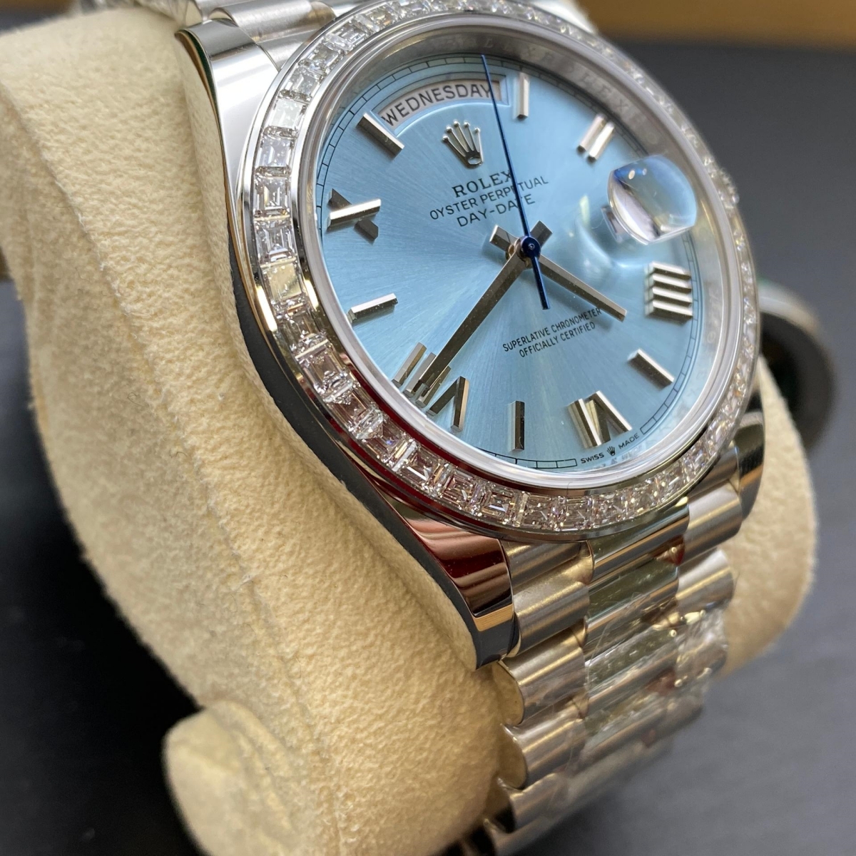 【Super Clone】ROLEX Day-Date 40mm 228396TBR-0030 Ice Blue Roman Dial