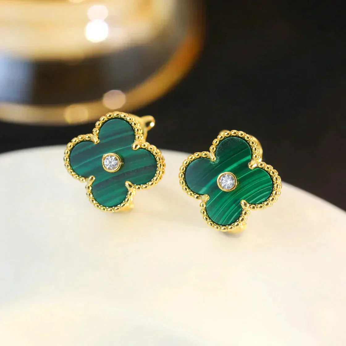 Regalia jewelryCLOVER MEDIUM 1 MOTIFS MALACHITE DIAMOND EARRINGS
