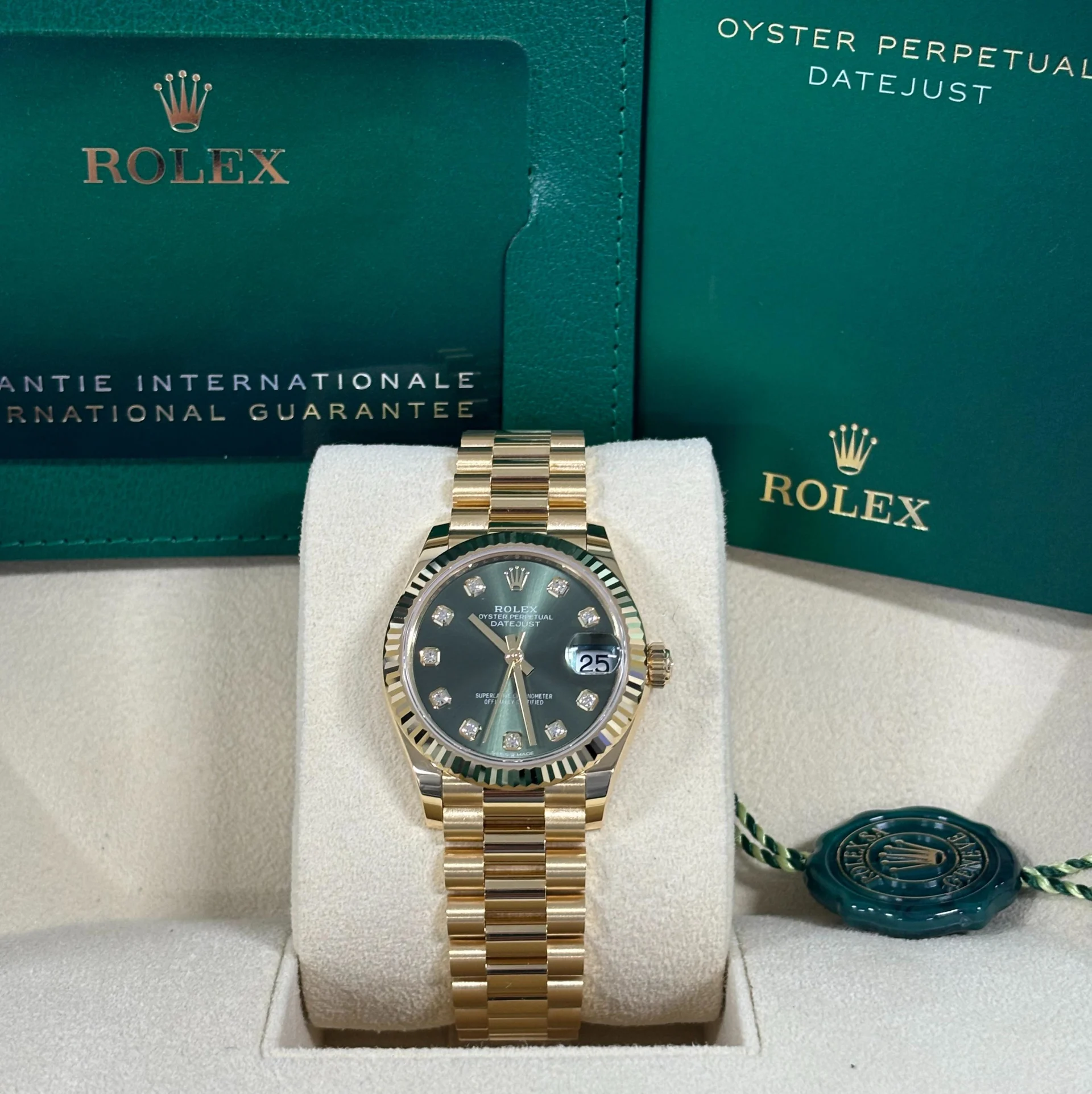 【Super Clone】ROLEX Datejust m278278-0011 Olive Green 31mm Dial President Bracelet Watch