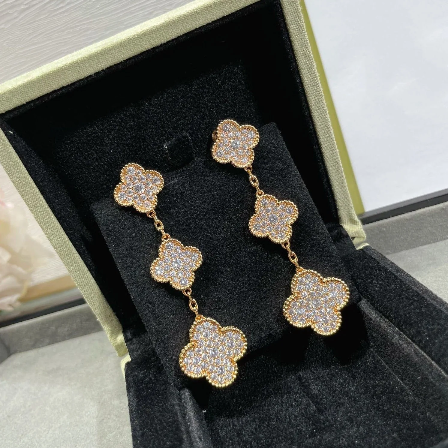 Regalia jewelryCLOVER 3 MOTIFS DIAMOND PAVED ROSE GOLD EARRINGS