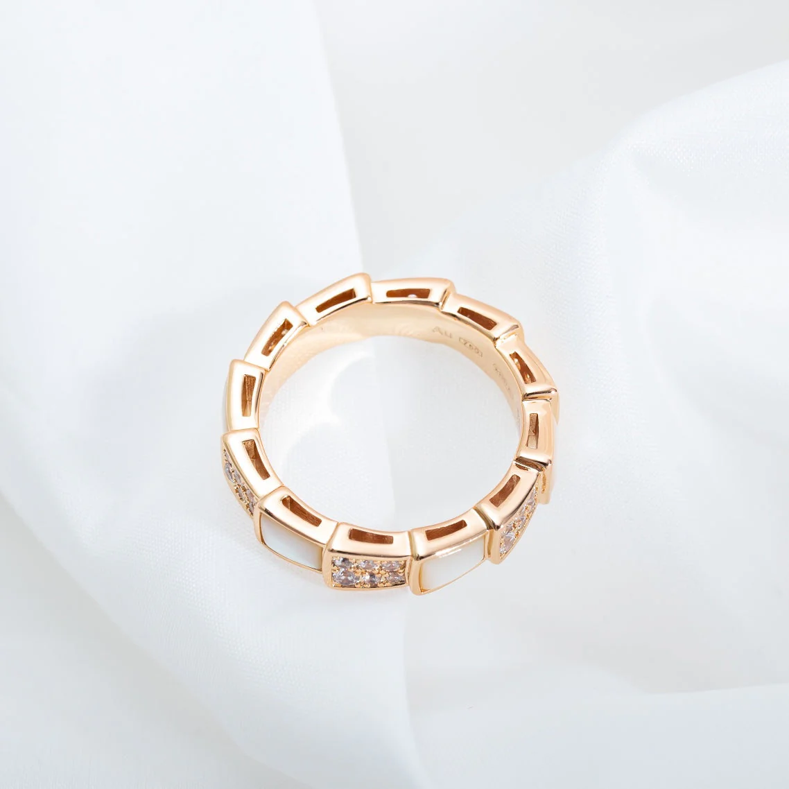 Regalia jewelrySERPENTI RING PINK GOLD MOP DIAMOND PAVED 4MM