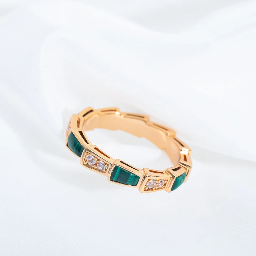Regalia jewelrySERPENTI RING PINK GOLD MALACHITE DIAMOND 3MM