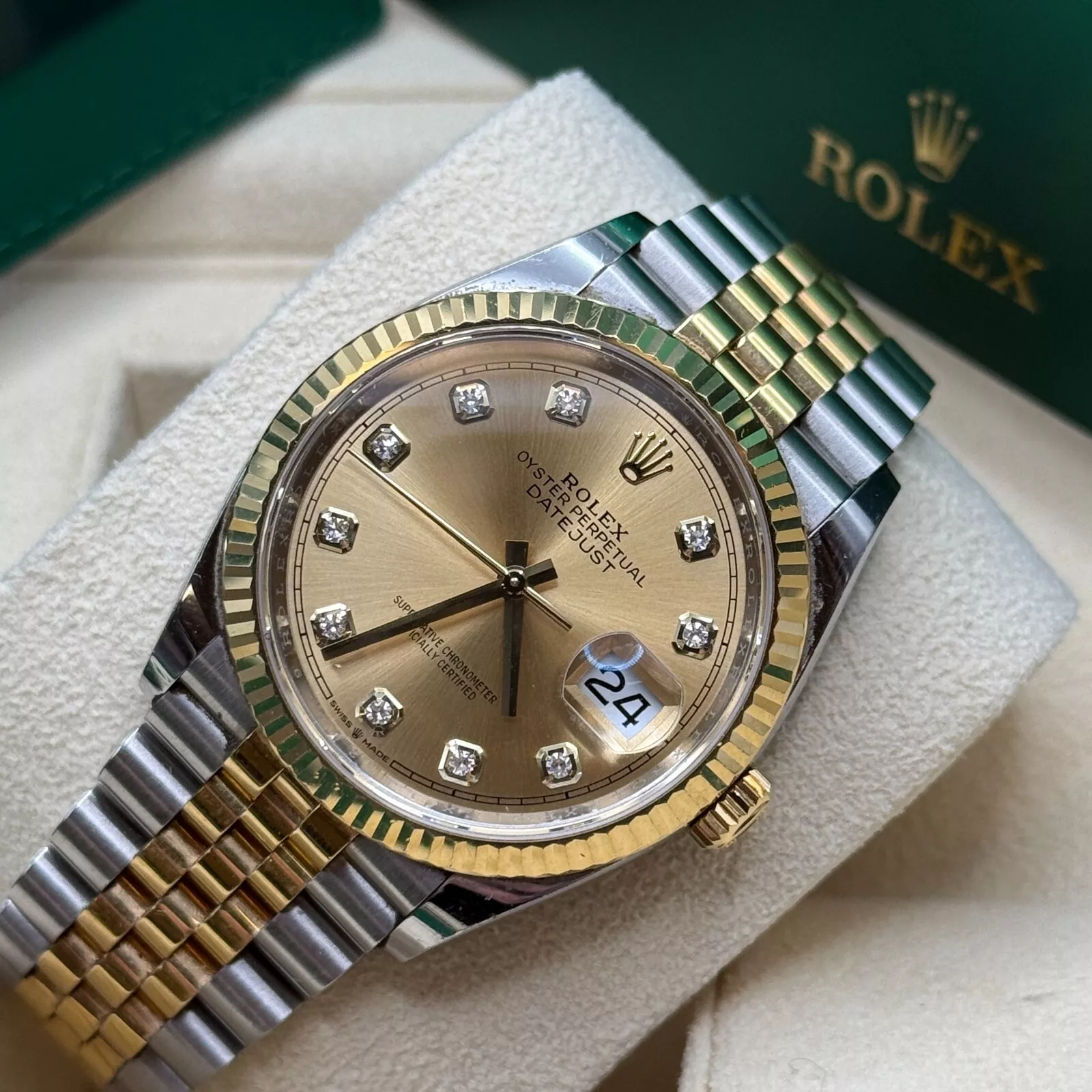 【Super Clone】ROLEX  Datejust 36mm 126233 Champagne Dial Jubilee Bracelet Watch