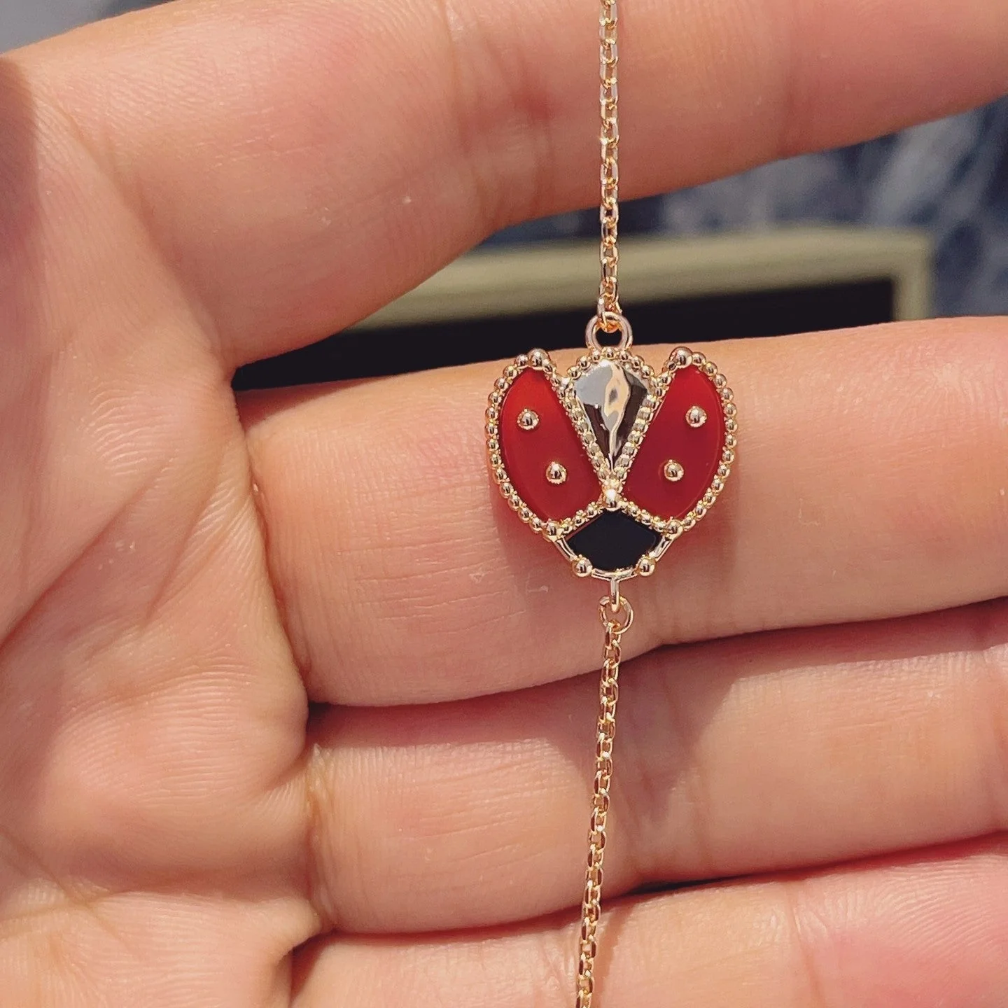 Regalia jewelryLUCKY SPRING 1 MOTIF PINK GOLD BRACELET