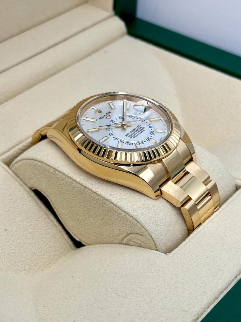 【Super Clone】ROLEX  Sky-Dweller 42mm 336938-0003/0006 Yellow Gold White Dial Jubilee