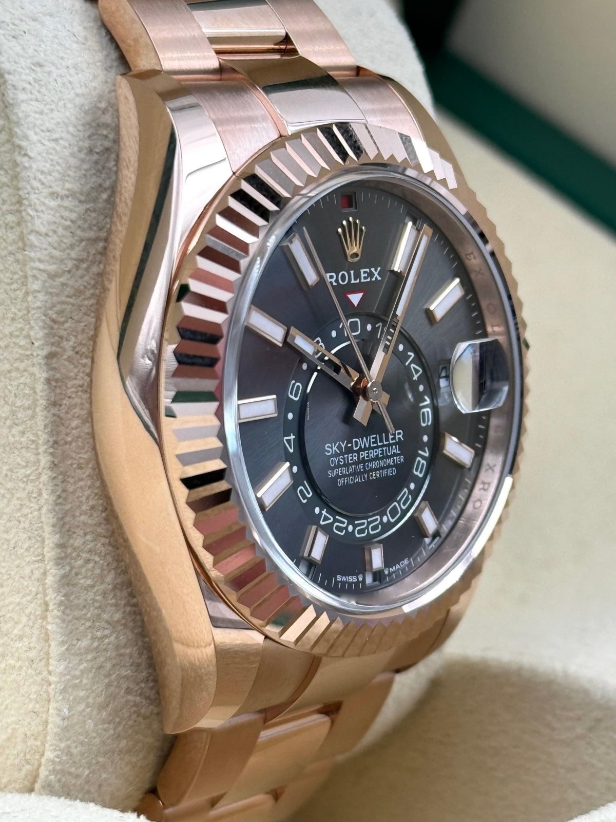 【Super Clone】ROLEX  Sky-Dweller 42mm 336935-0002/0006 Rose Gold Chocolate Dial Jubilee