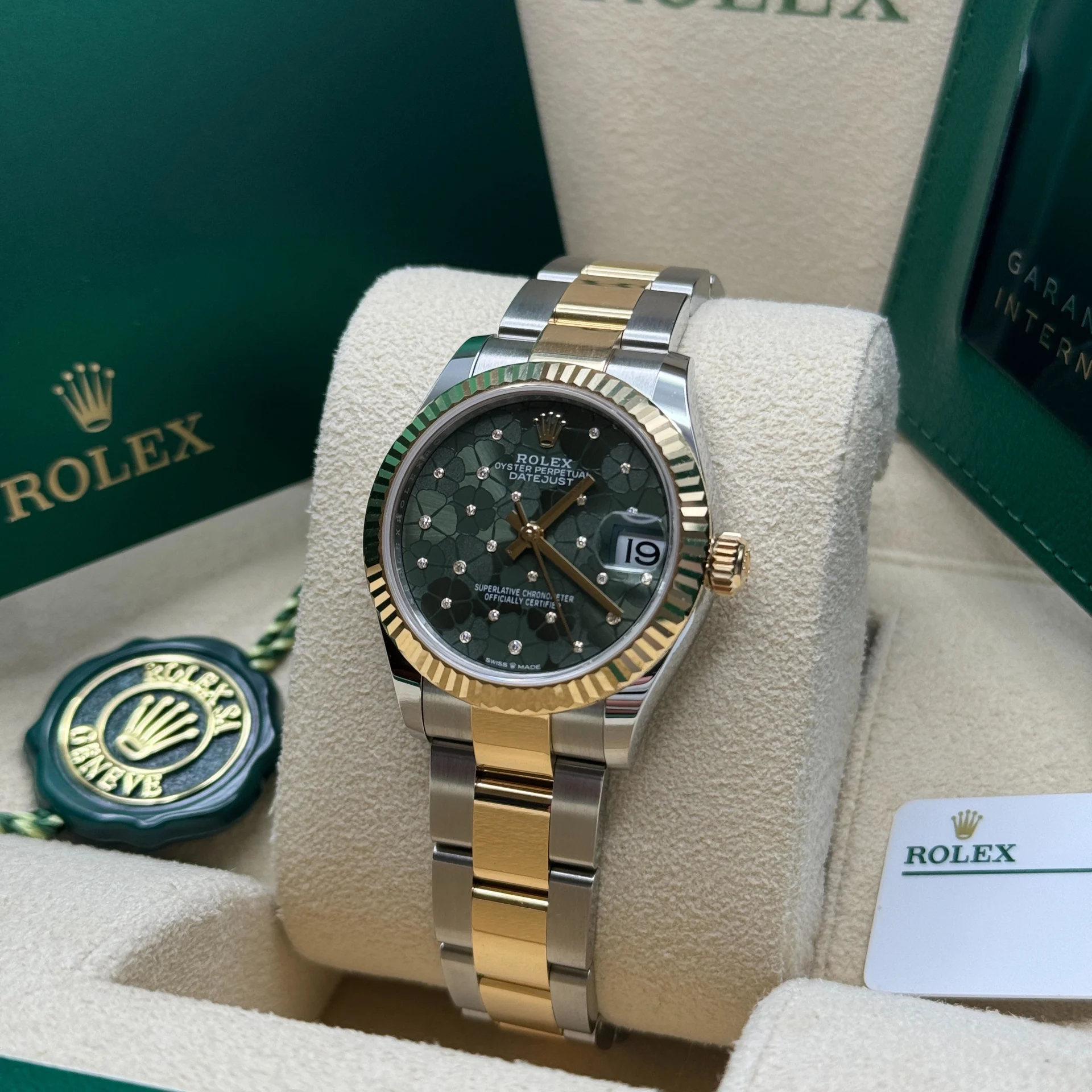 【Super Clone】ROLEX Datejust m278273-0031/0032 31mm Olive Green Floral Motif Dial Stainless Steel and Yellow Gold Oyster Watch