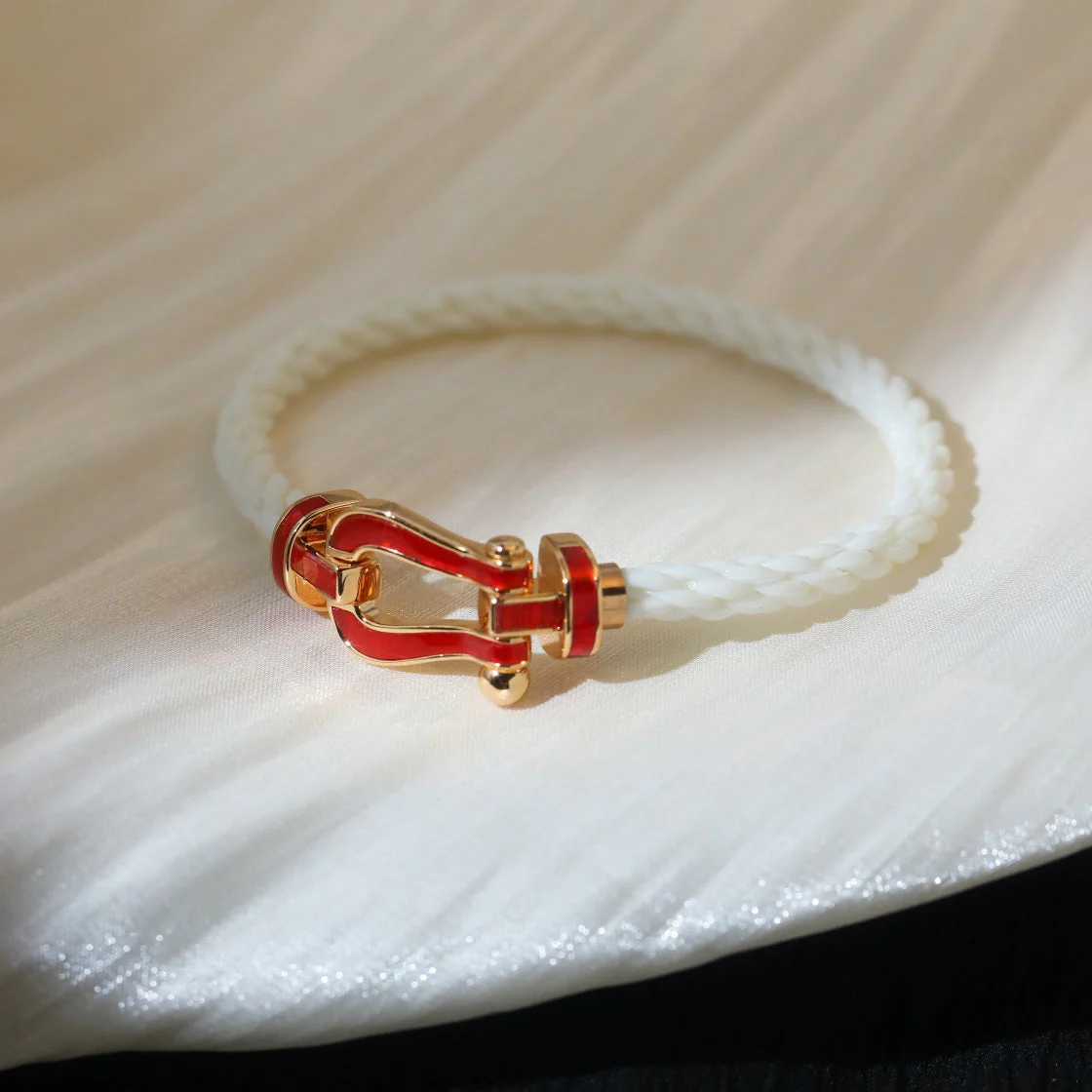 Regalia jewelryFORCE 10 WHITE TEXTILE DIAMOND PAVED