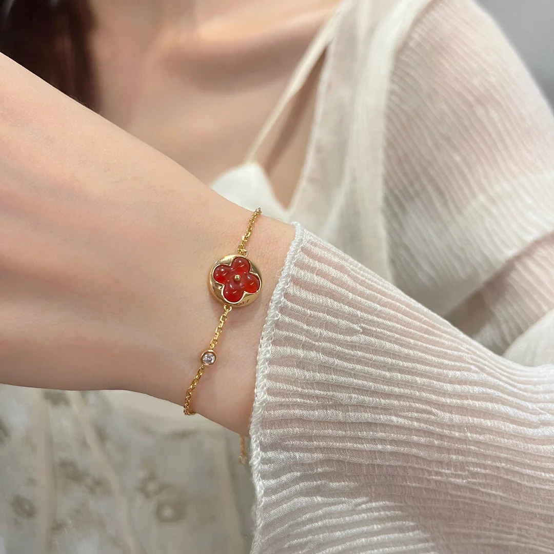 Regalia jewelrySUN PEDANT CARNELIAN BRACELET