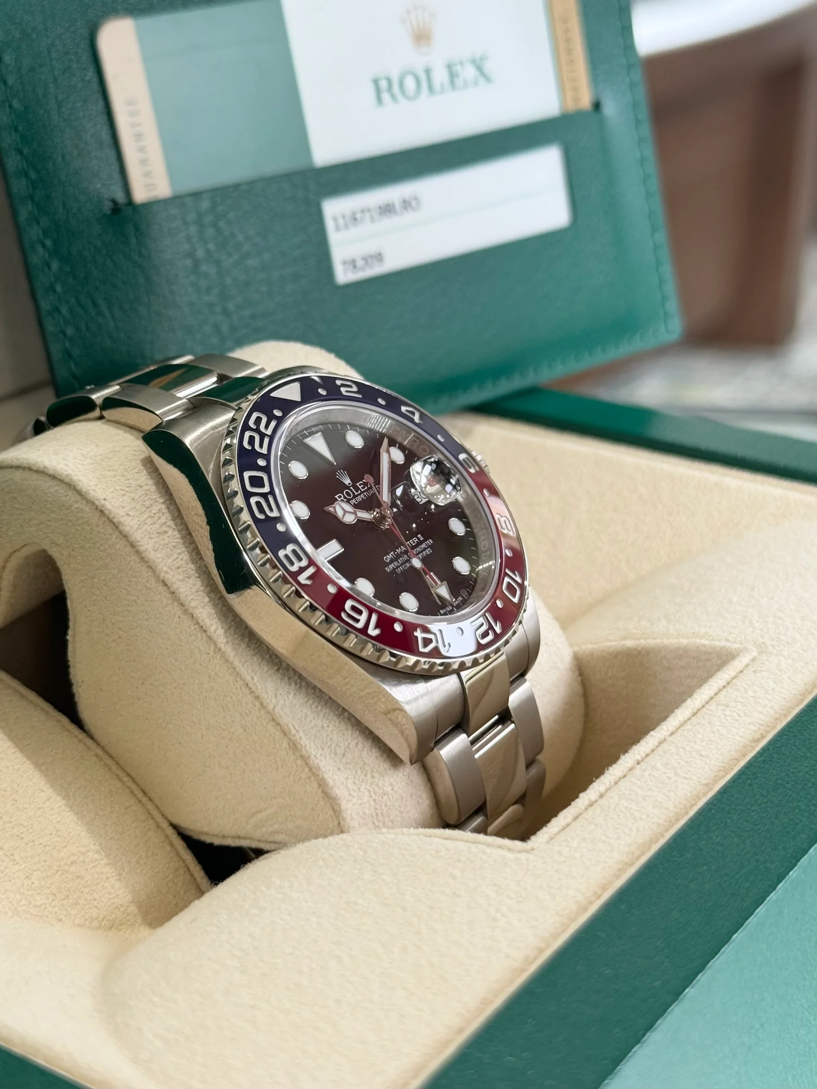 【Super Clone】ROLEX  GMT-Master II 116719BLRO 40mm