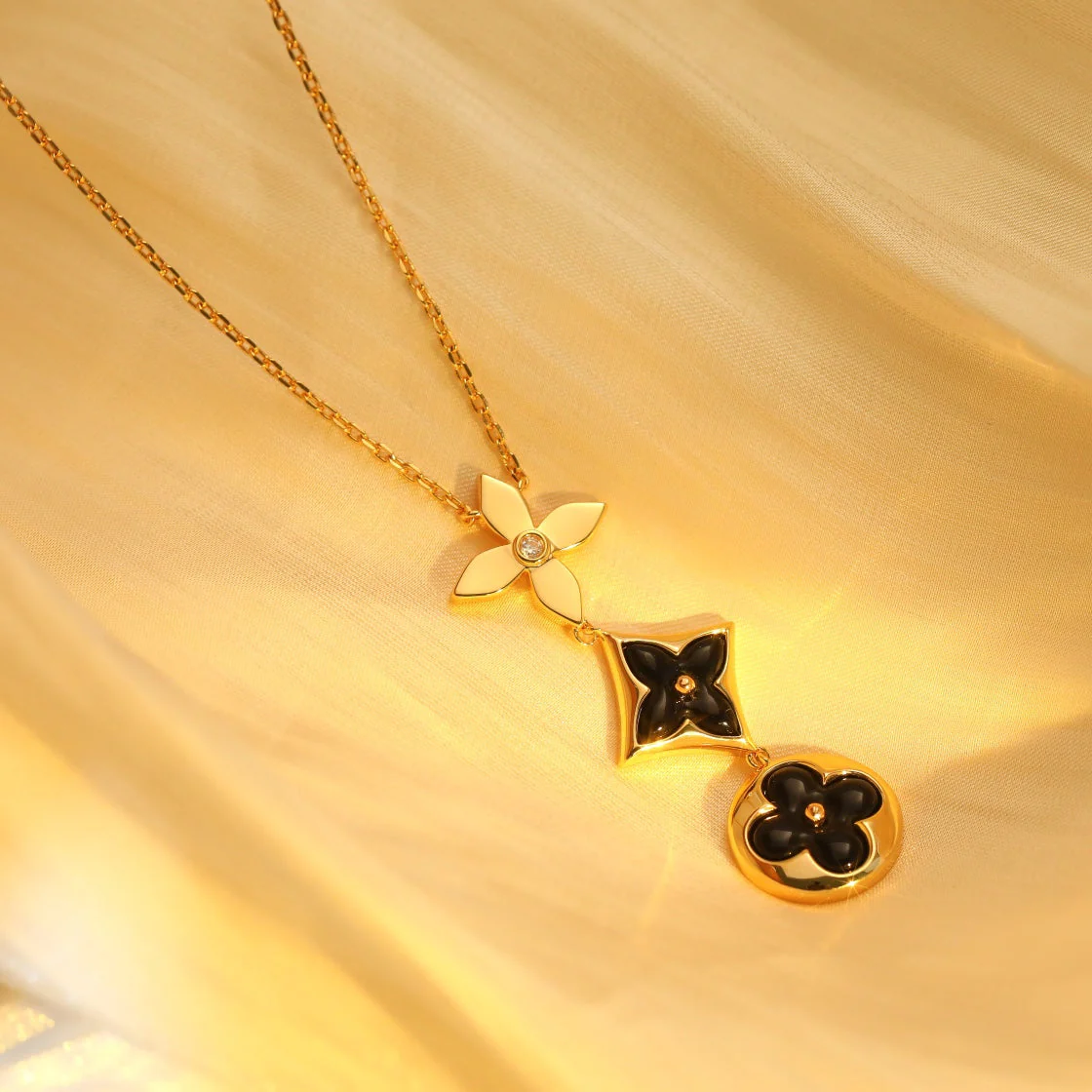 Regalia jewelrySTAR AND SUN ONYX PINK GOLD NECKLACE