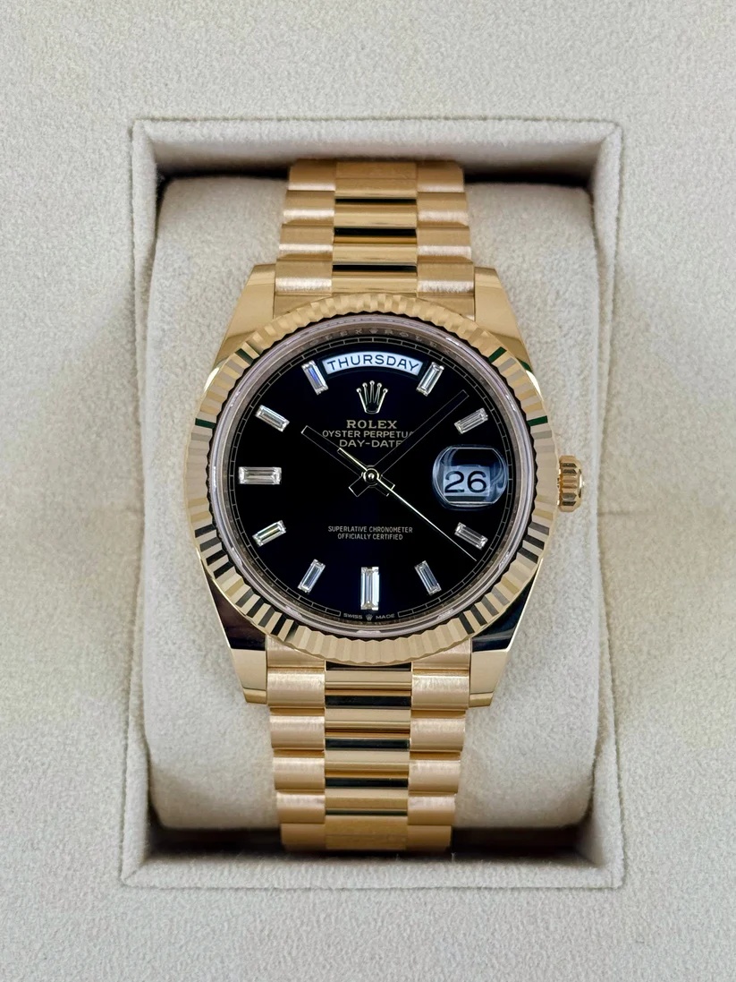 【Super Clone】ROLEX  Yellow Gold President Day Date 40mm Black Diamond Baguette Dial - 228238