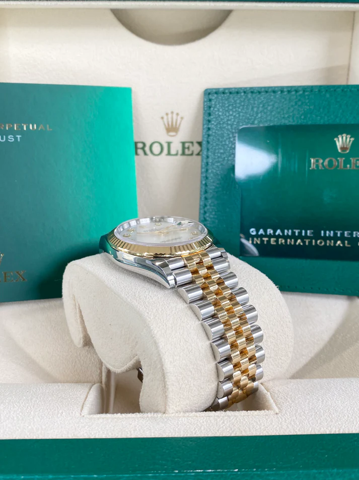 【Super Clone】ROLEX  Datejust 36mm 126233 MOP Diamond Dial Jubilee Two-Tone Bracelet Watch