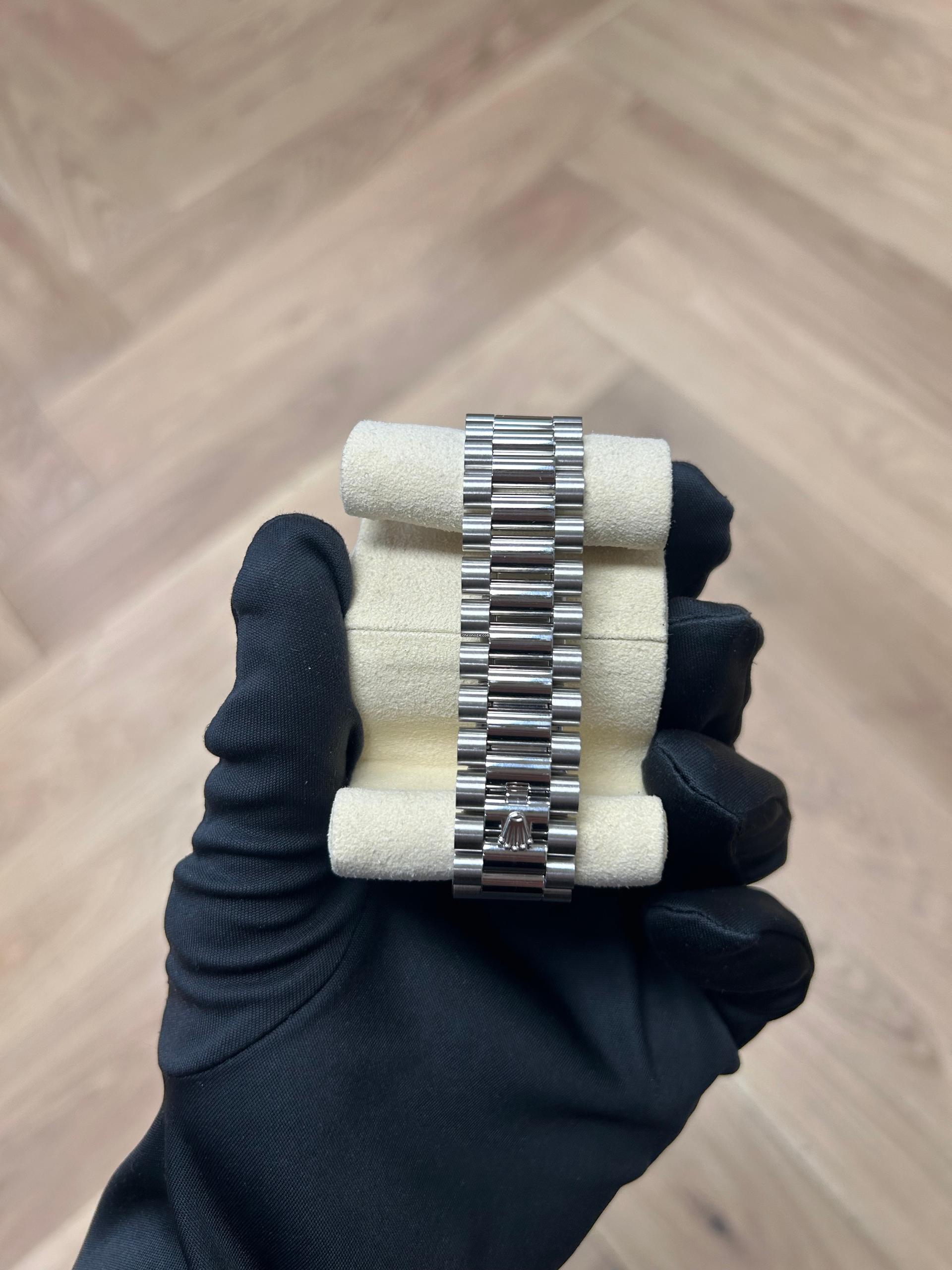 【Super Clone】ROLEX Day-Date 40mm 228396TBR-0027 Meteoriate Baguette Diamond Dial and Bezel Watch