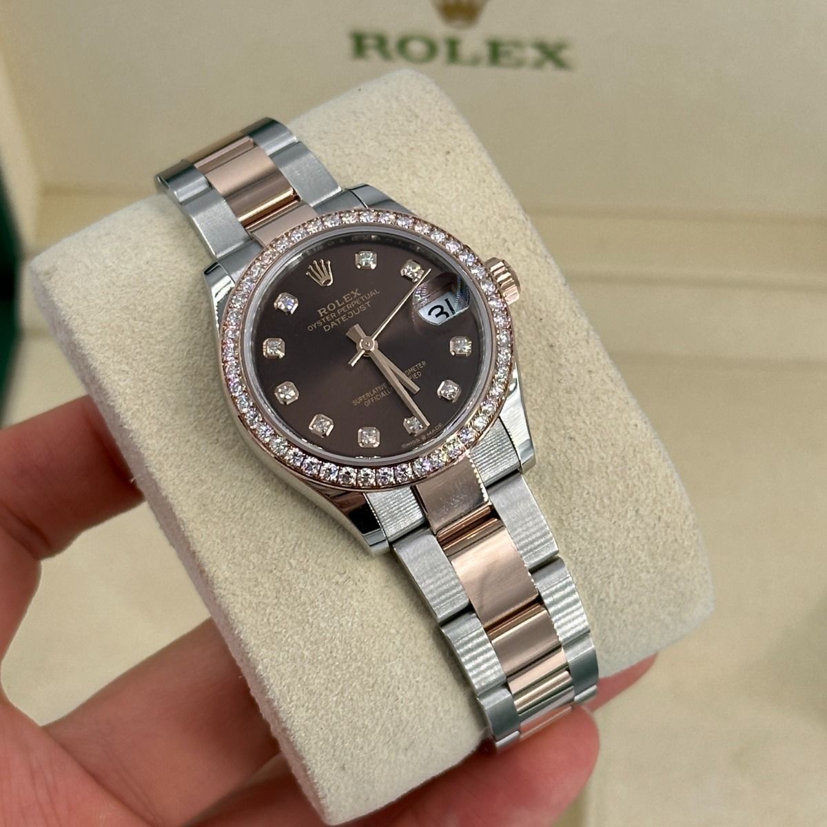 【Super Clone】ROLEX Datejust m278381-0027/0028 Chocolate Diamond 31mm Dial Diamond-Set Bezel and Oyster Bracelet Watch