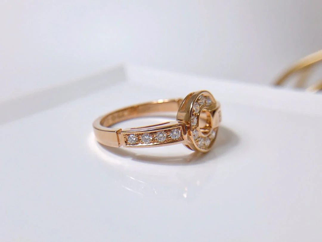 Regalia jewelryDREAM RING DIAMOND PINK GOLD