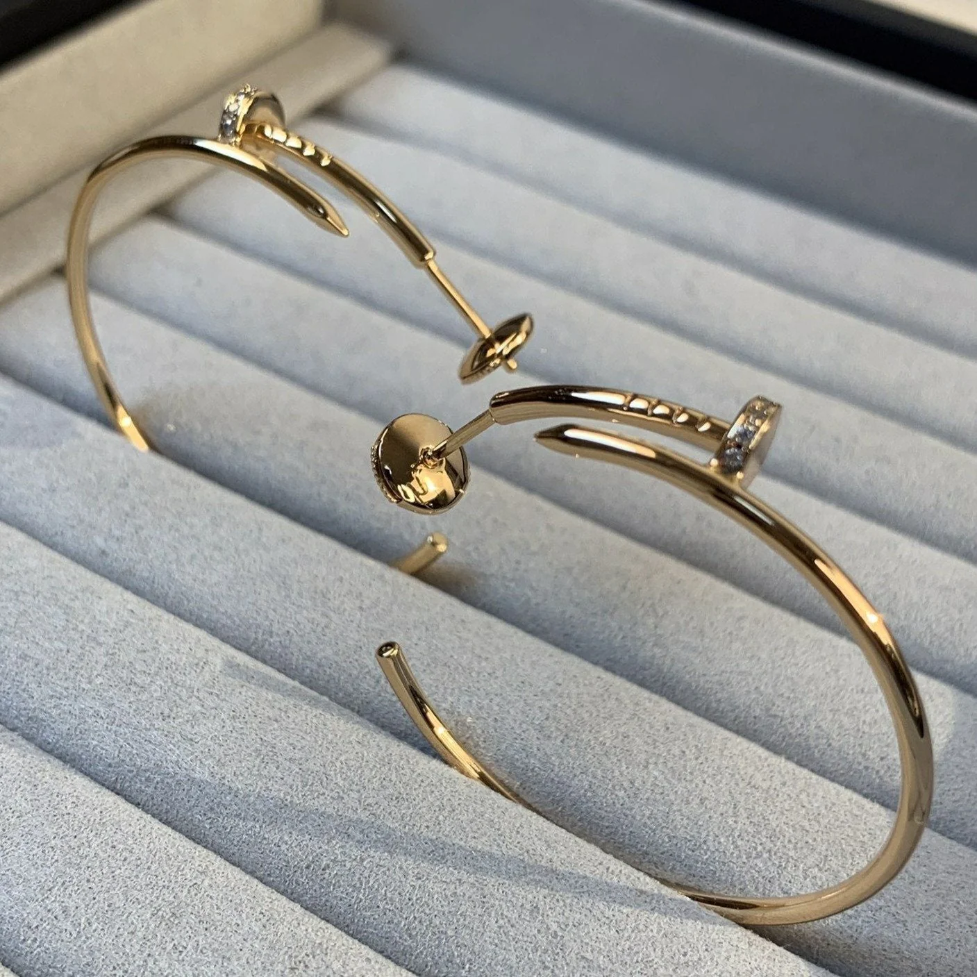 Regalia jewelryJUSTE EARRINGS GOLD DIAMONDS 1.8MM