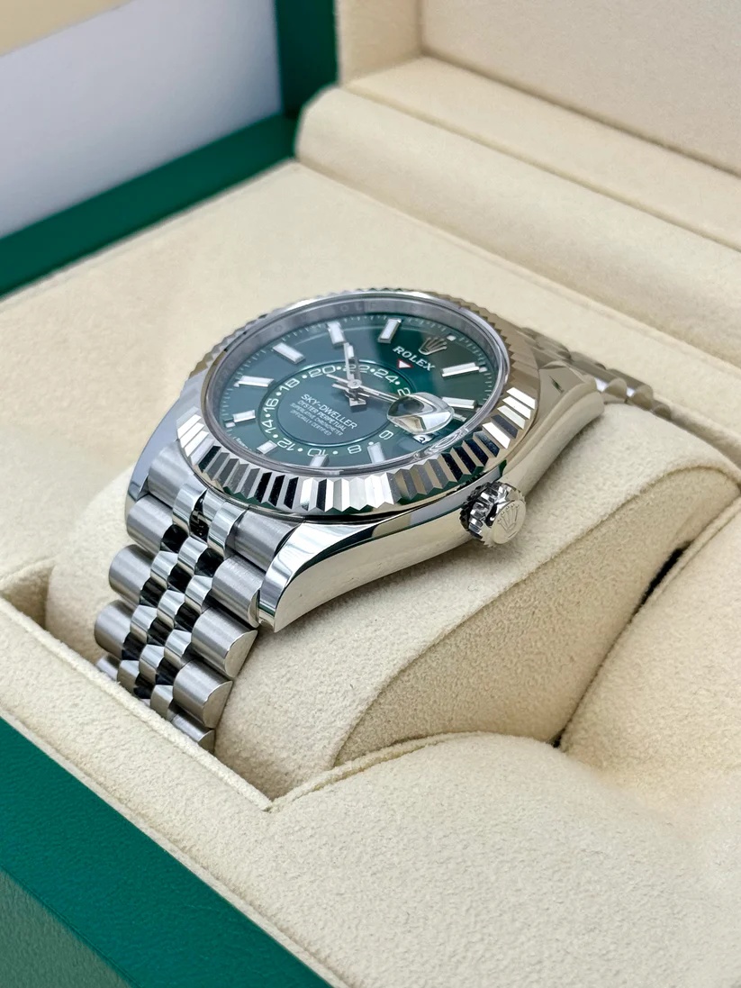 【Super Clone】ROLEX  Sky-Dweller 42mm 336934-0001/0002 Stainless Steel Green Dial Oyster