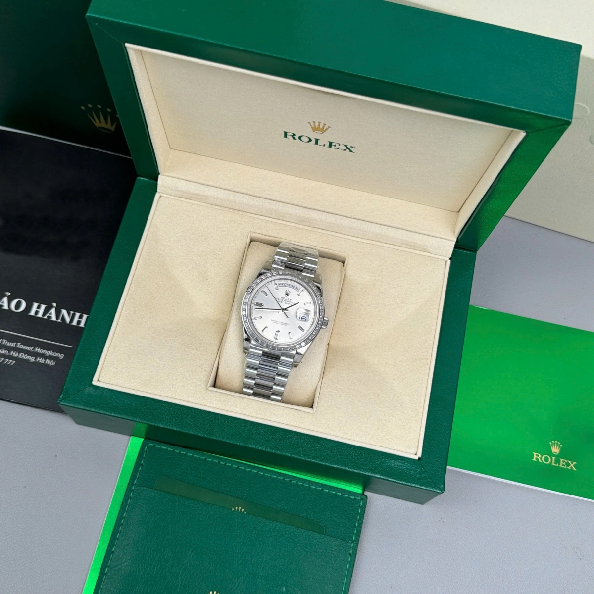 【Super Clone】ROLEX Day-Date 40mm 228396TBR-0011 Silver Diamonds Dial