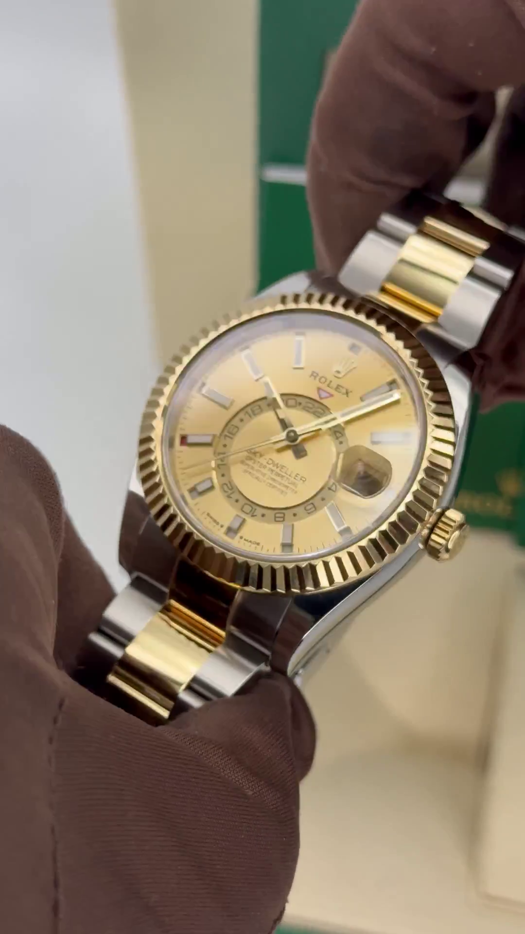 【Super Clone】ROLEX  Sky-Dweller 42mm 336933-0001/0002 Two-Tone Yellow Gold Champagne Dial Oyster