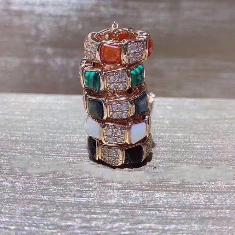 Regalia jewelrySERPENTI PEDANT DIAMOND NECKLACE