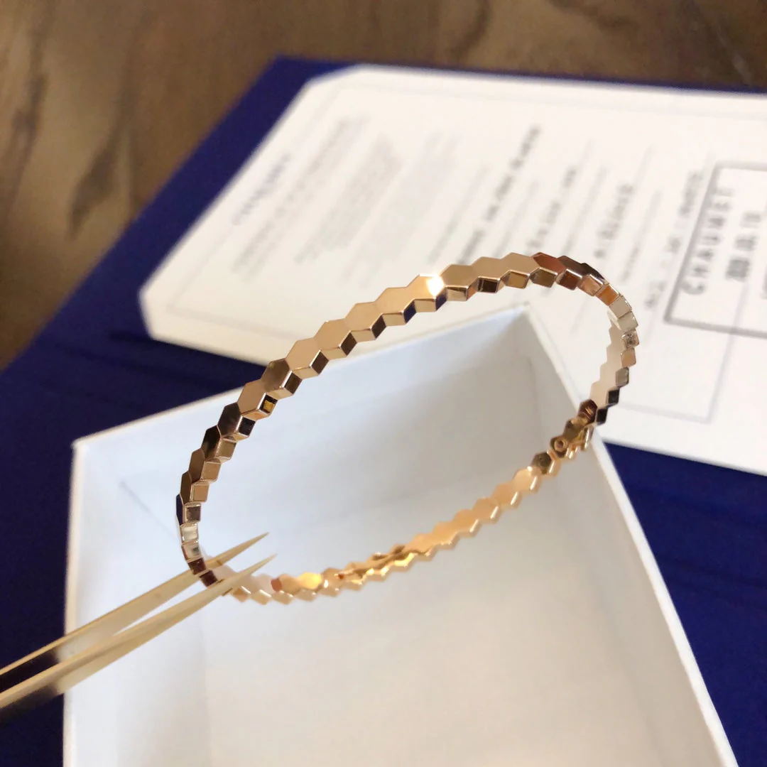 Regalia jewelryBEE LOVE BRACELET